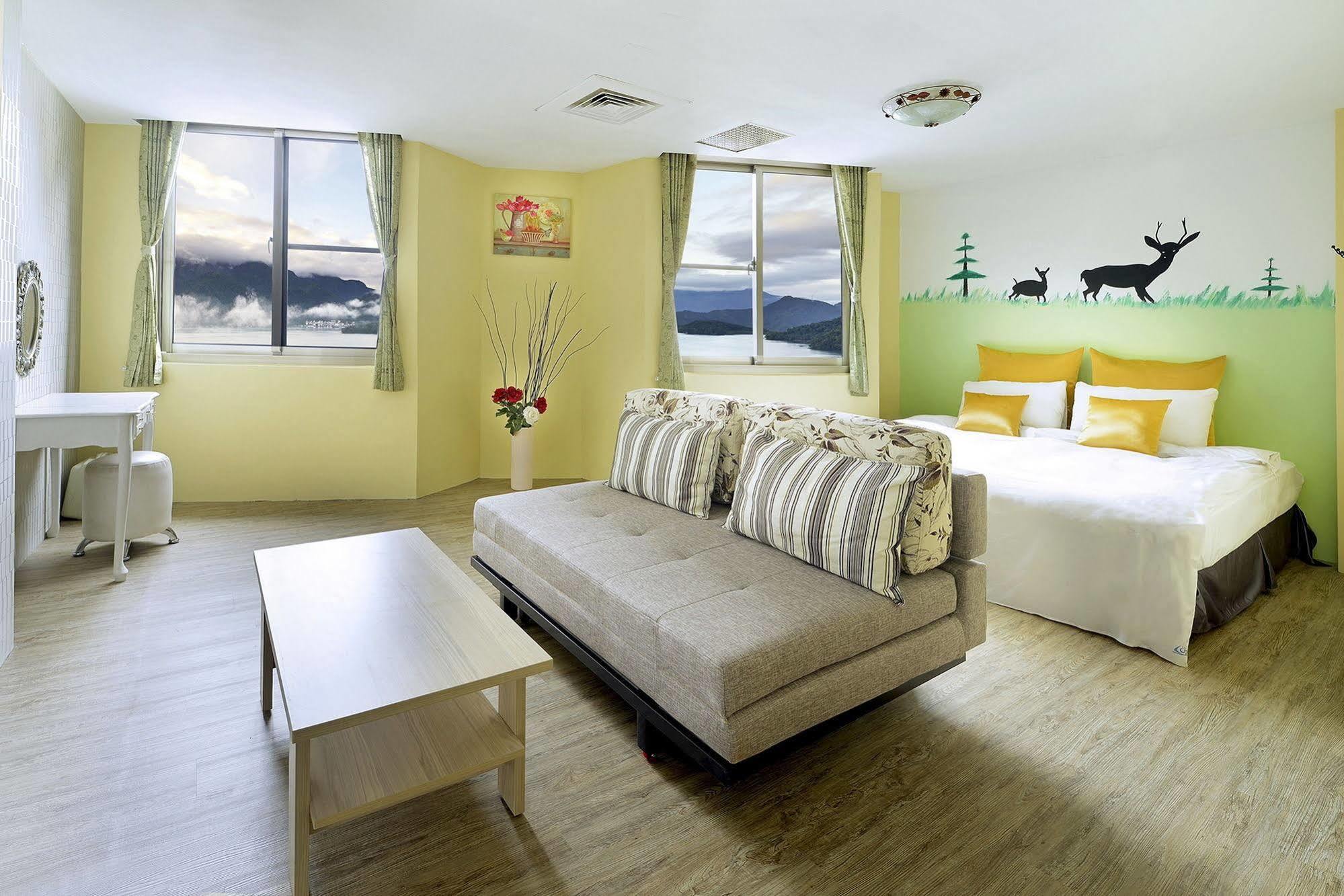 Sun Moon Lake Love Home Lake Nantou Bagian luar foto