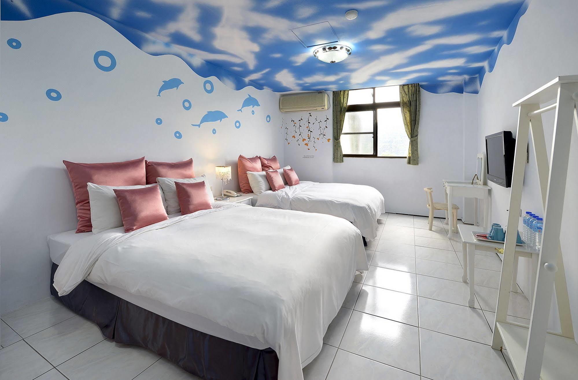 Sun Moon Lake Love Home Lake Nantou Bagian luar foto